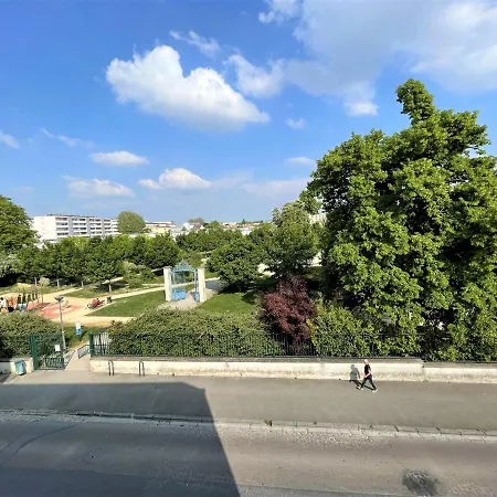 Apartment Le Neufchatel Cosy 3 Reims