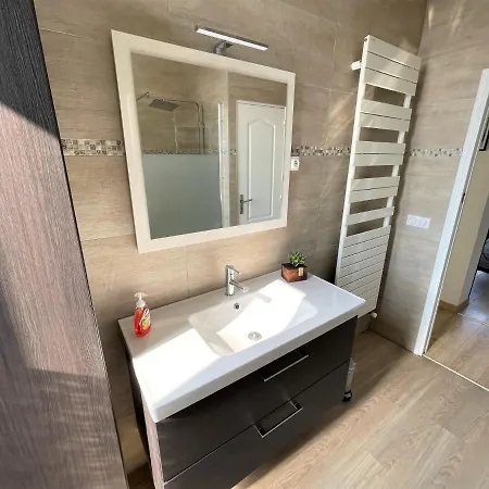 Le Neufchatel Cosy 3 Apartment Reims