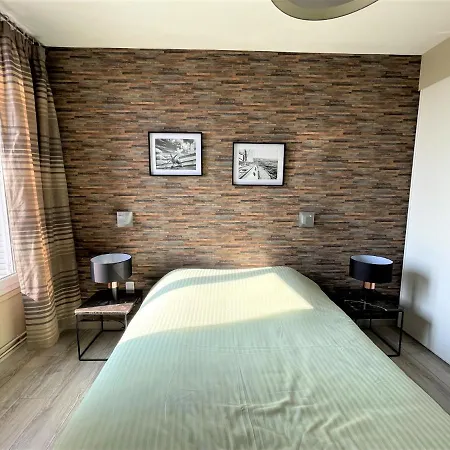 Le Neufchatel Cosy 3 *